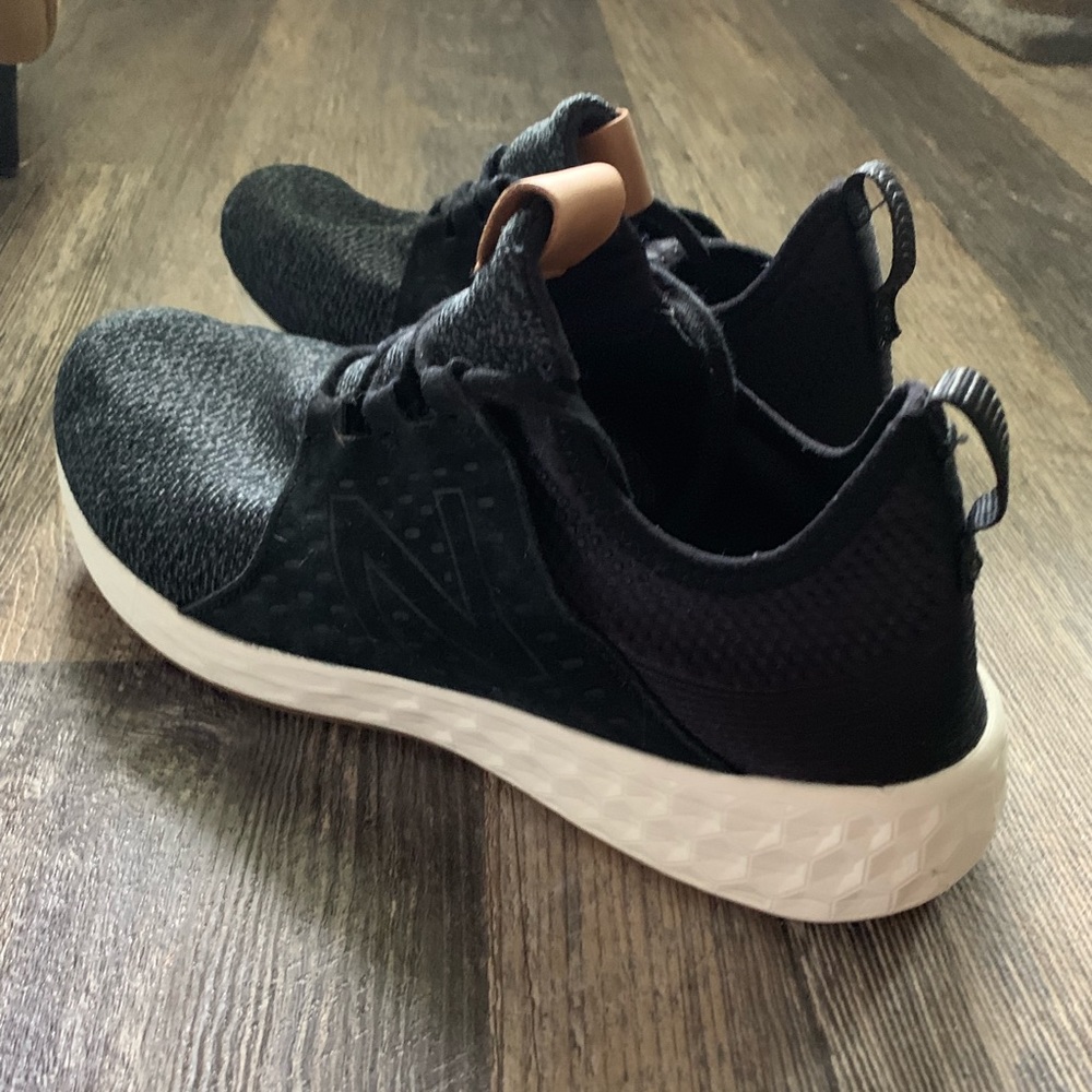 New balance running shoes size 11